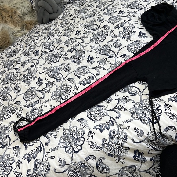 Gymshark Black Ruched Cropped Hoodie - Picture 8 of 9